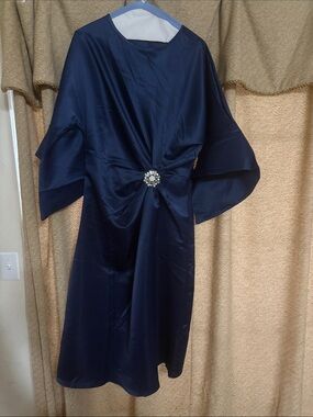 Elegant Navy Satin Cocktail Dress with Rhinestone Accent